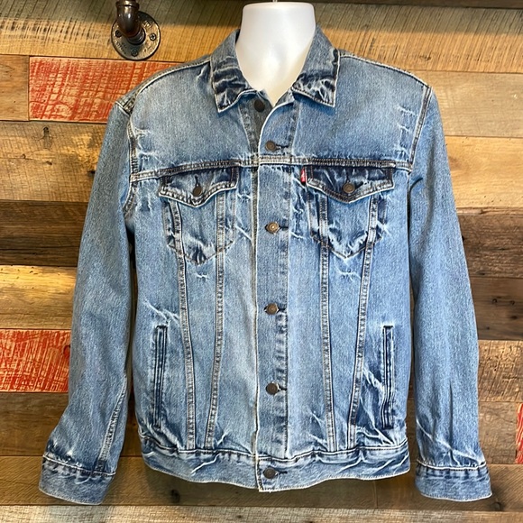 Levi's Other - Levi’s weathered denim jacket